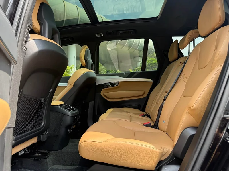 Volvo XC90 — фото 18