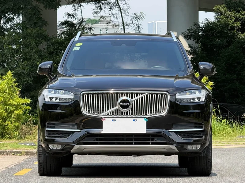 Volvo XC90 — фото 3