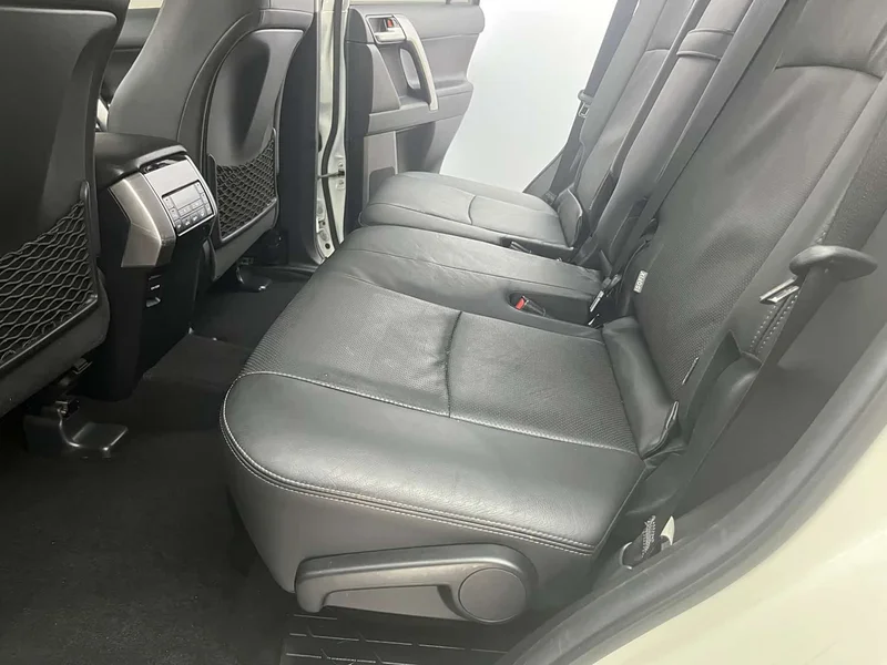 Toyota Prado — фото 13