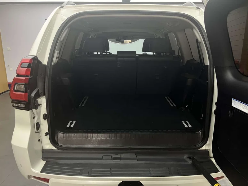 Toyota Prado — фото 14
