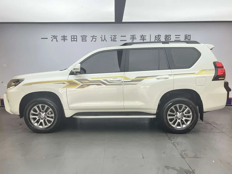 Toyota Prado — фото 3