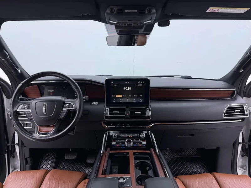 Lincoln Navigator — фото 14