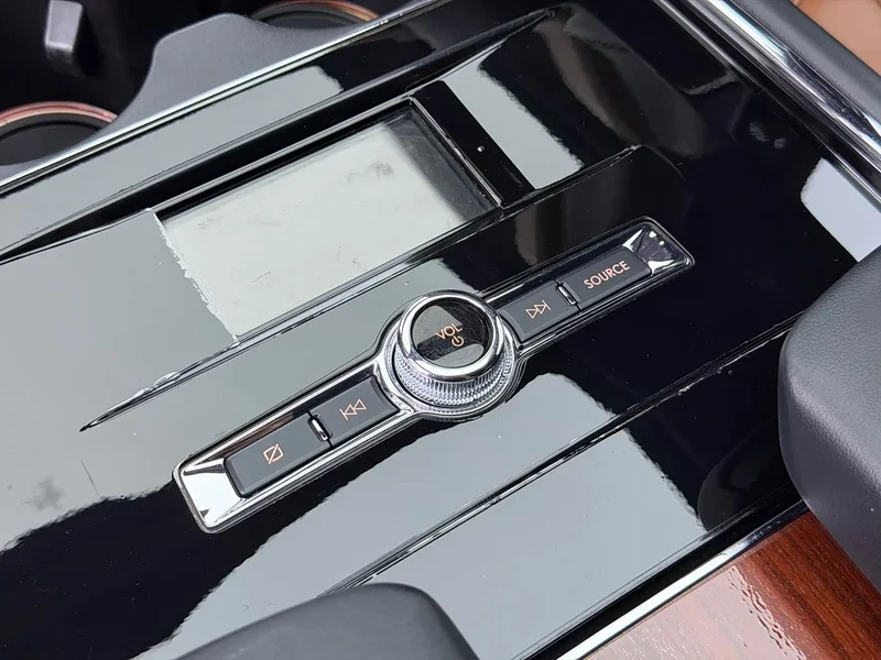Lincoln Navigator — фото 16