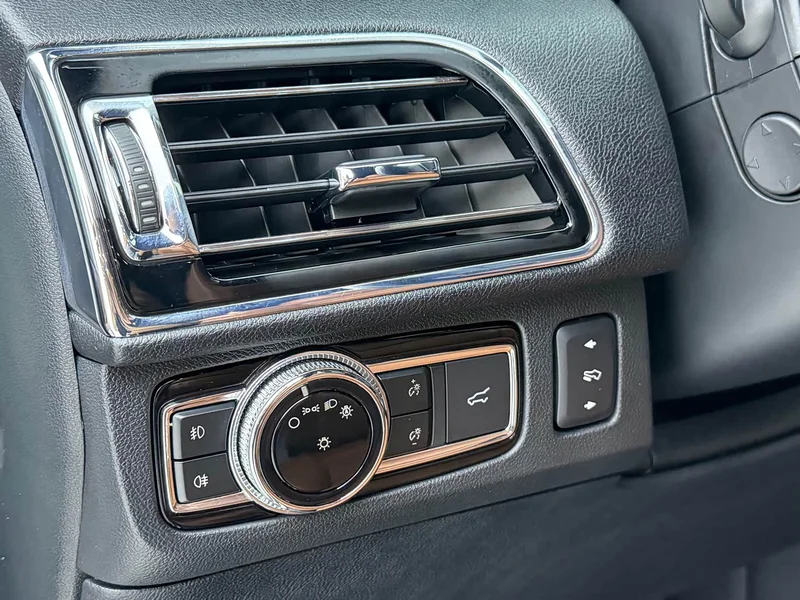 Lincoln Navigator — фото 6