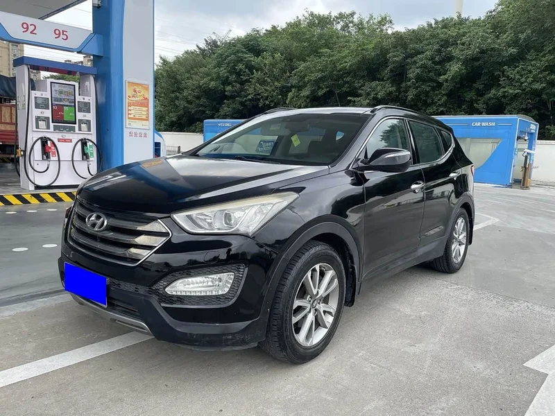 Hyundai Santa Fe — фото 1