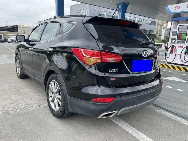 Hyundai Santa Fe — фото 8