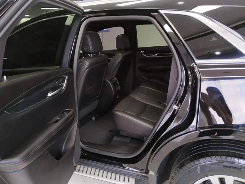 Cadillac XT5 — фото 11