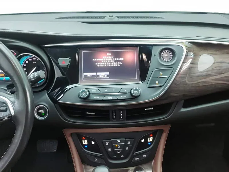 Buick Envision Plus — фото 13
