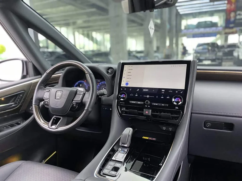 Toyota Vellfire — фото 26