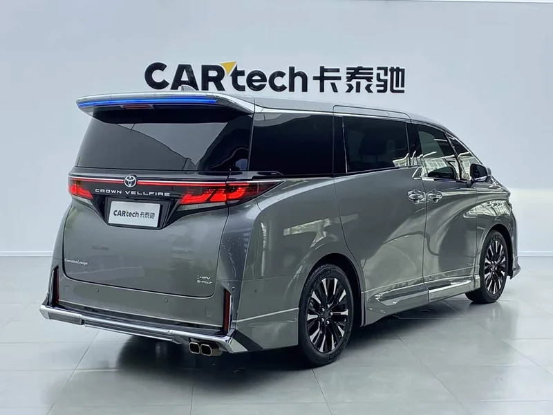 Toyota Vellfire — фото 4