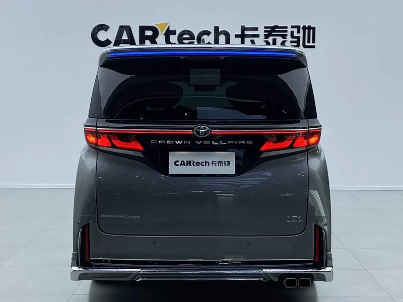 Toyota Vellfire — фото 5