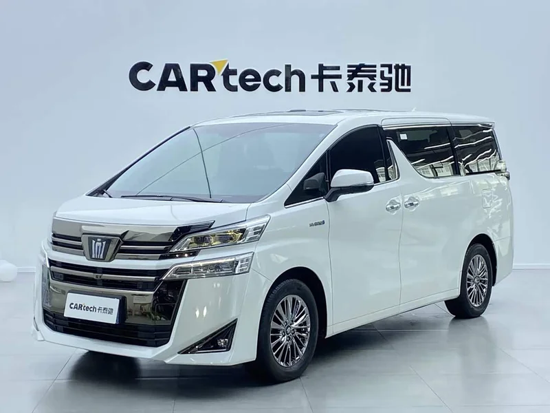 Toyota Vellfire — фото 1