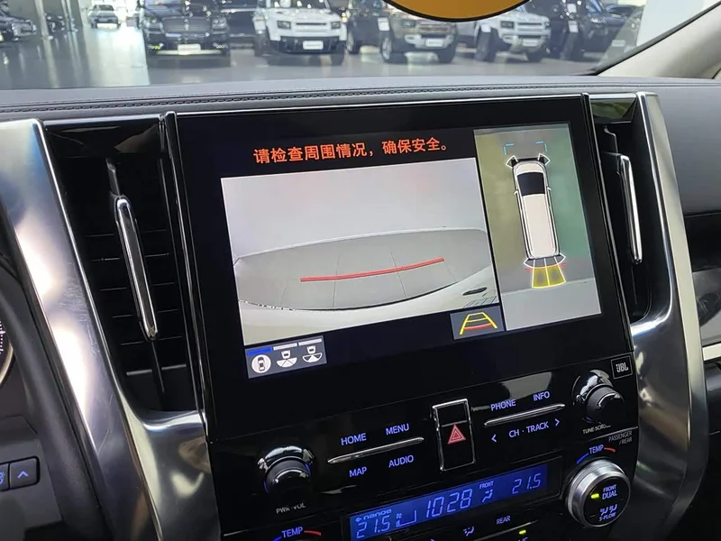 Toyota Vellfire — фото 16
