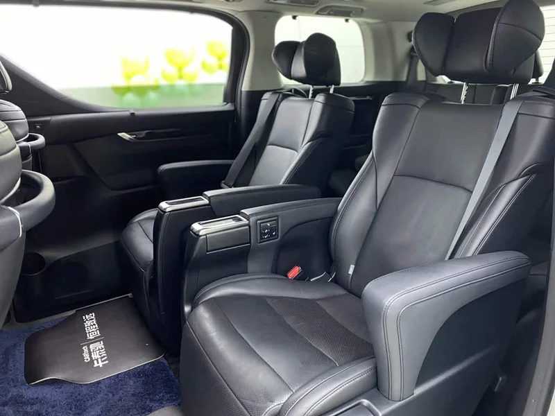 Toyota Vellfire — фото 21
