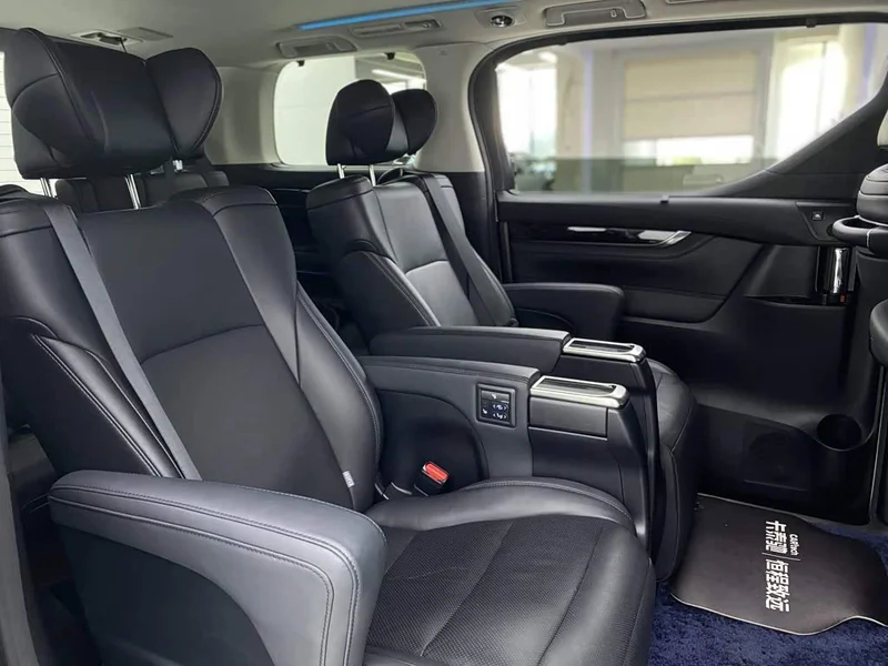 Toyota Vellfire — фото 23