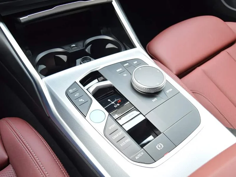 BMW i4 — фото 9