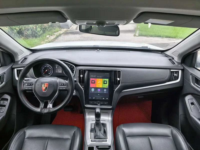 Roewe RX5 — фото 13