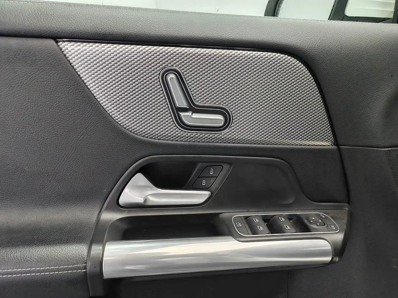 Mercedes-Benz GLA — фото 18