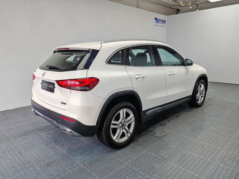 Mercedes-Benz GLA — фото 6