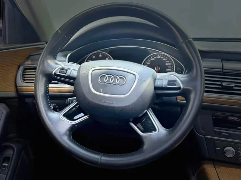 Audi A6L — фото 10