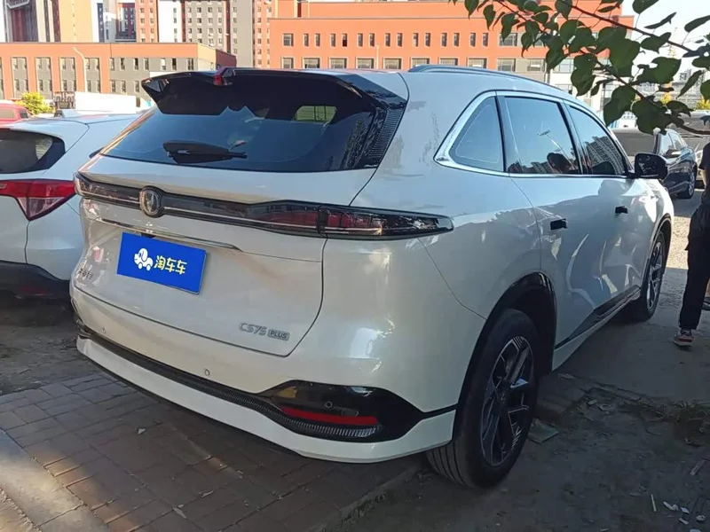 Changan CS75PLUS — фото 3