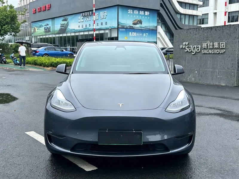 Tesla Model Y — фото 2