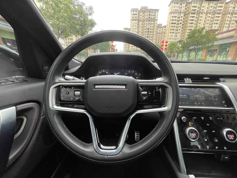 Land Rover Discovery — фото 12
