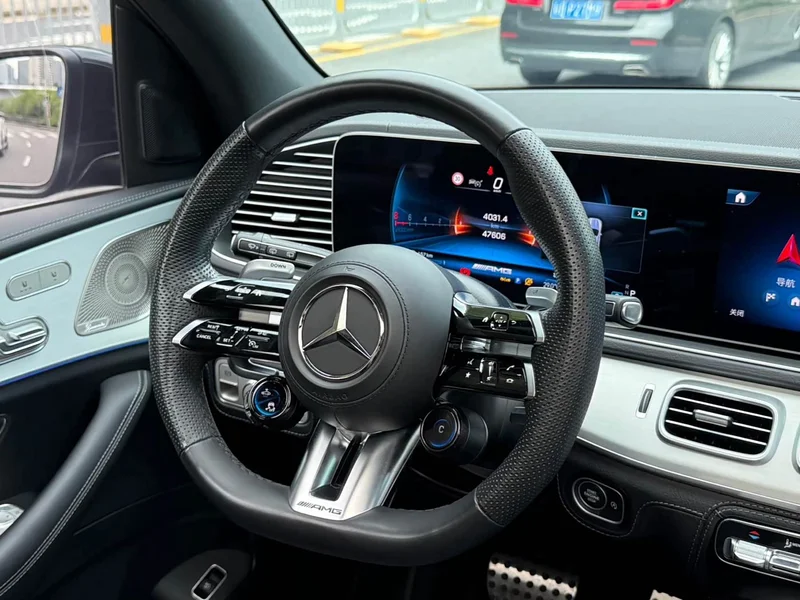 Mercedes-Benz GLE AMG — фото 14