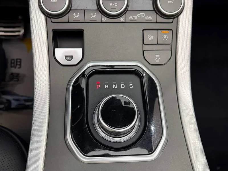 Land Rover Range Rover — фото 16