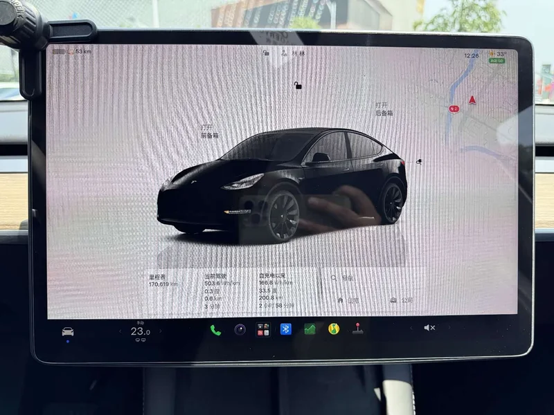 Tesla Model Y — фото 9
