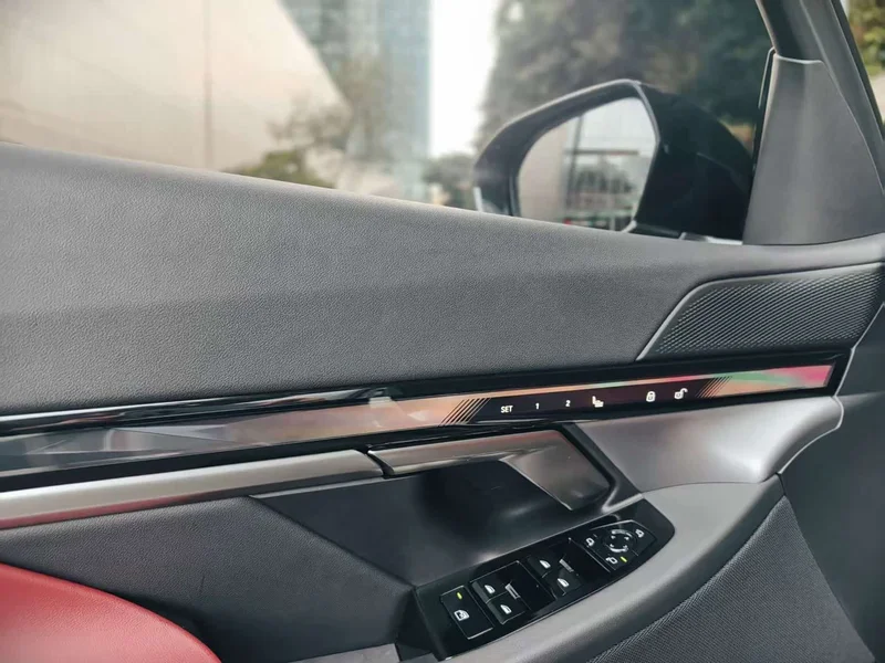 BMW i5 — фото 16