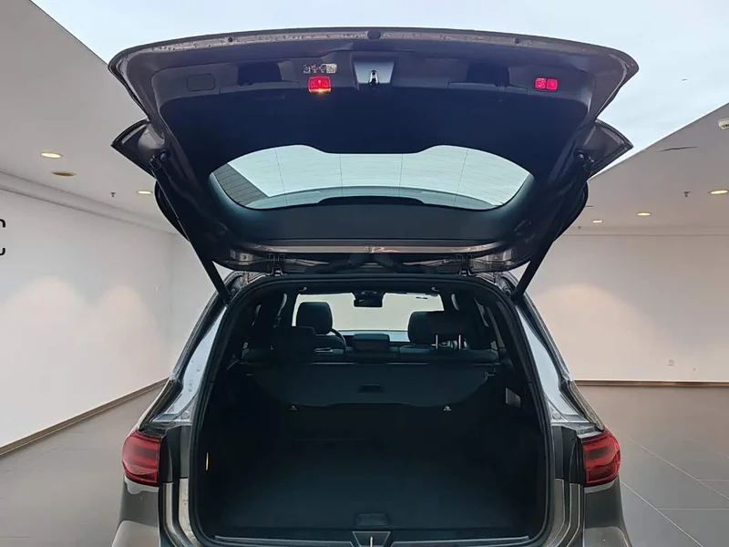 Mercedes-Benz GLB AMG — фото 15