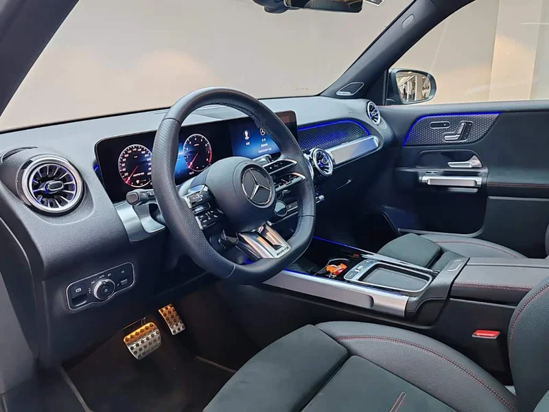 Mercedes-Benz GLB AMG — фото 7