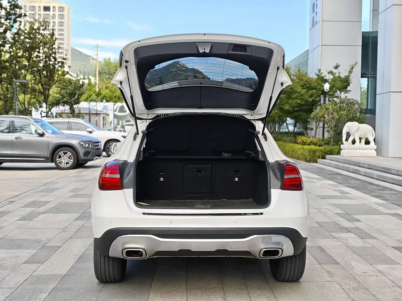 Mercedes-Benz GLA — фото 14