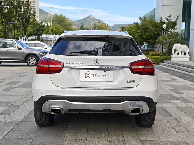 Mercedes-Benz GLA — фото 6