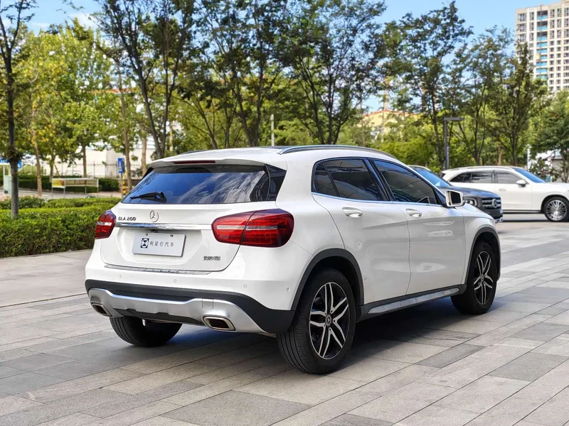 Mercedes-Benz GLA — фото 7