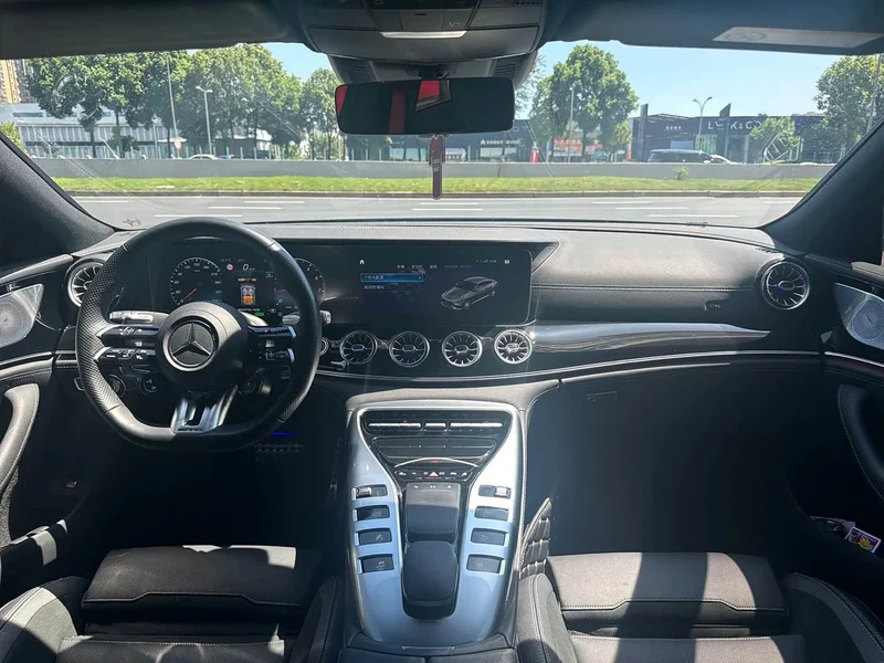 Mercedes-Benz AMG GT — фото 10