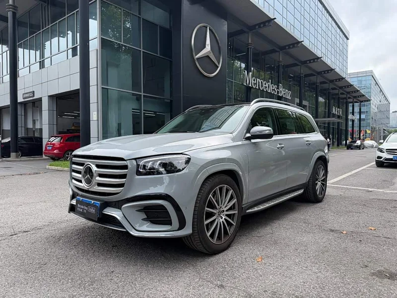 Mercedes-Benz GLS — фото 1