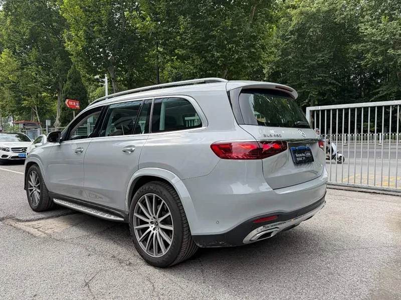 Mercedes-Benz GLS — фото 4
