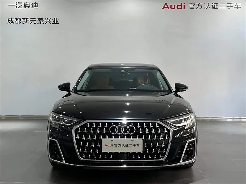 Audi A8 — фото 2