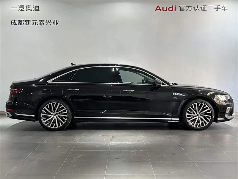 Audi A8 — фото 3