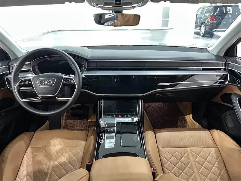 Audi A8 — фото 6