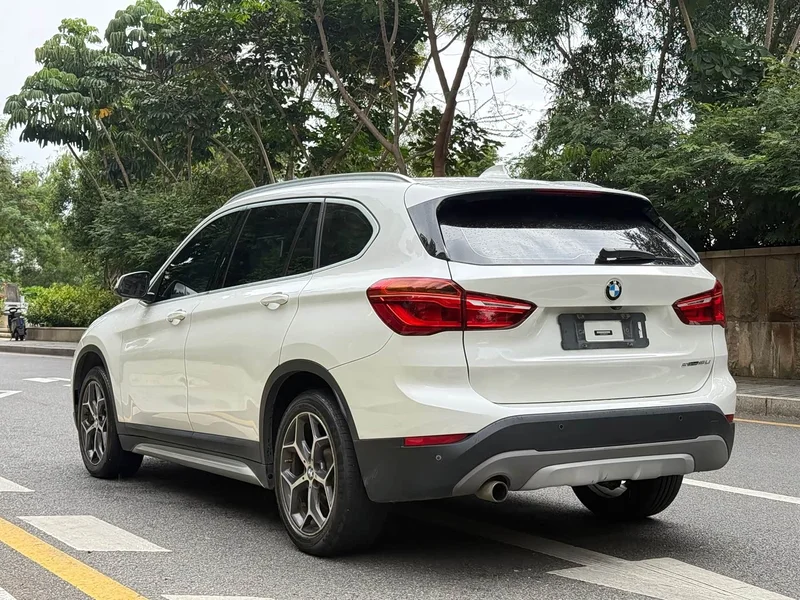 BMW X1 — фото 18
