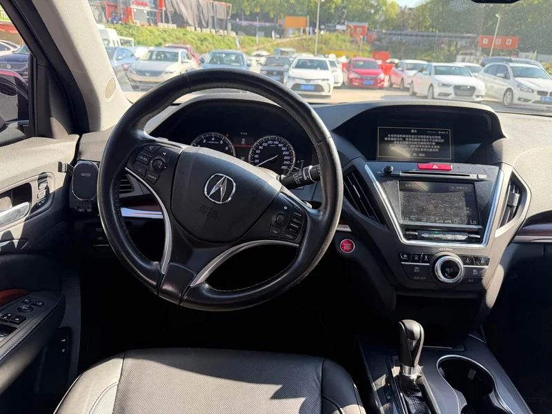 Acura MDX — фото 4