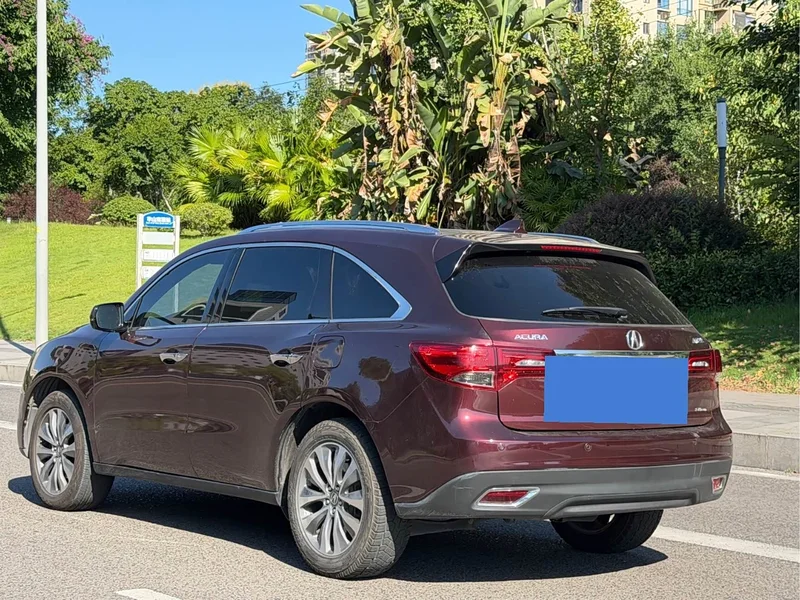 Acura MDX — фото 10