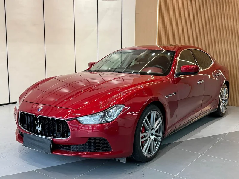 Maserati Ghibli — фото 1