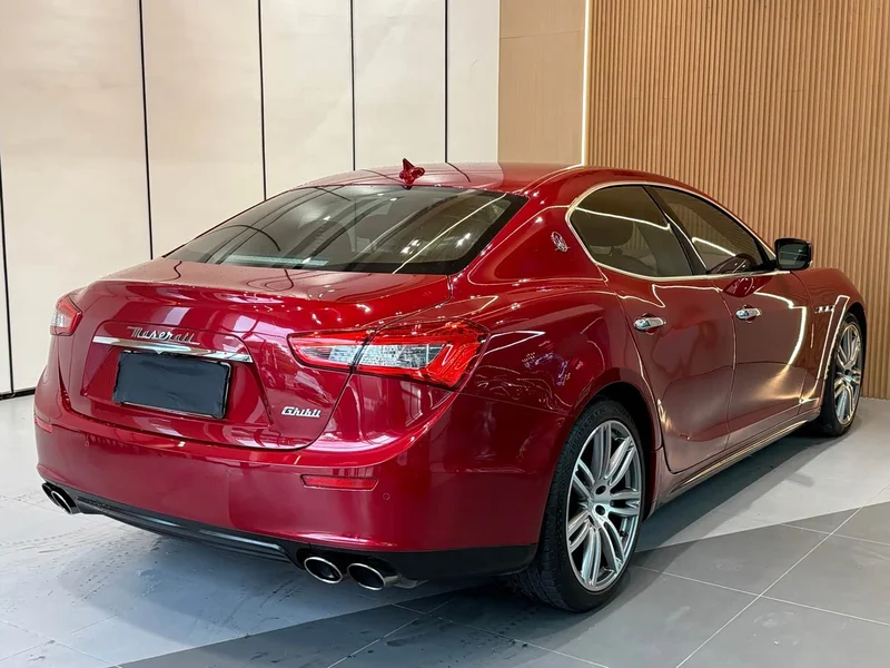 Maserati Ghibli — фото 17