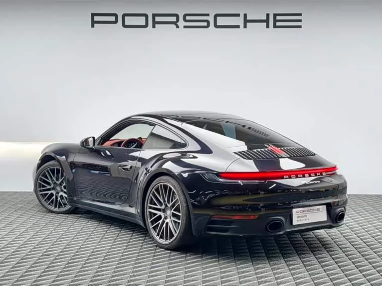 Porsche 911 — фото 6