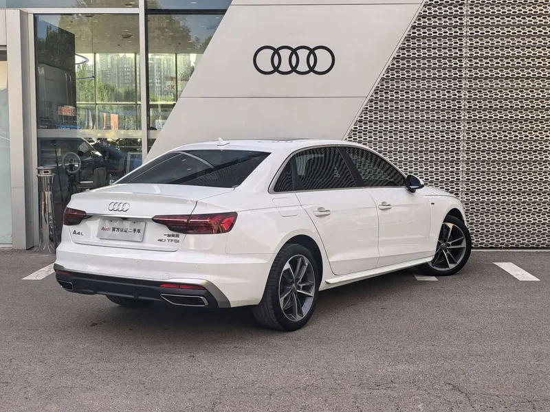 Audi A4L — фото 3
