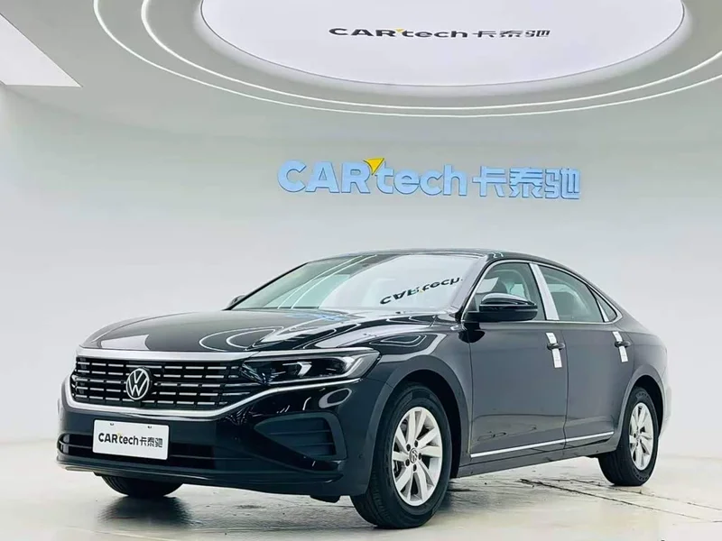 Volkswagen Passat — фото 1